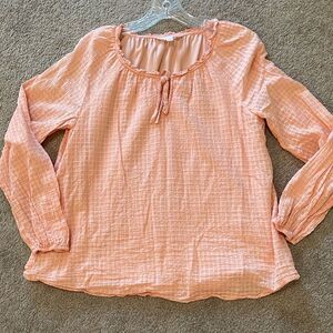 Lauren Conrad Top, so comfy and pretty!! Like new!!